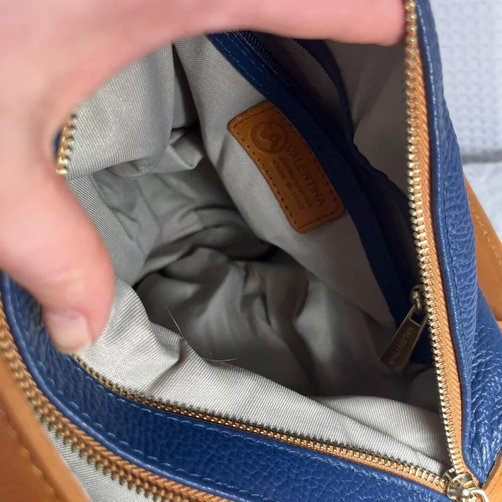 Valentina Italian leather convertible sling backpack in blue/tan pebbled leather - Picture 10 of 13
